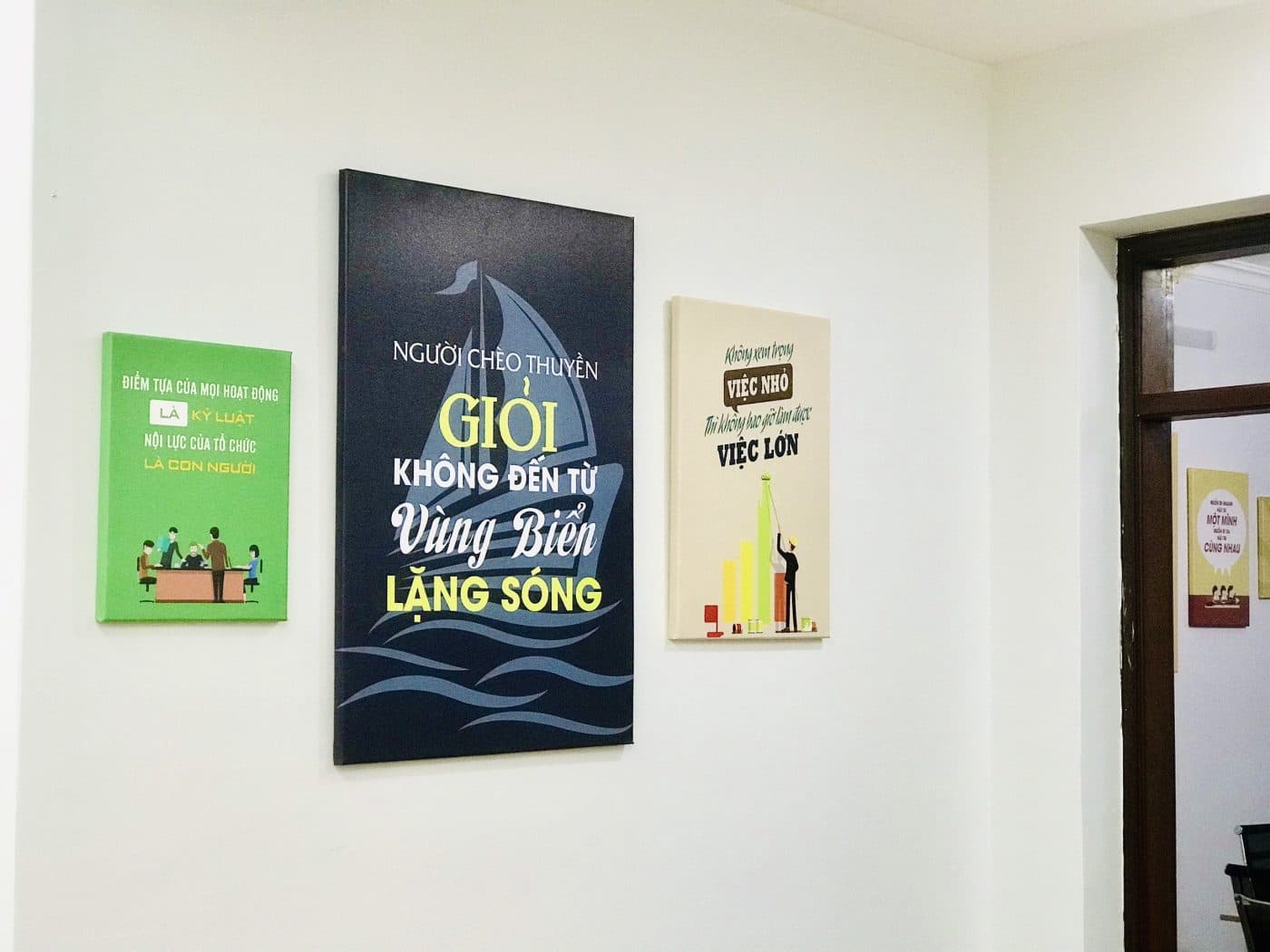 Xu hướng tranh canvas treo tường năm 2025